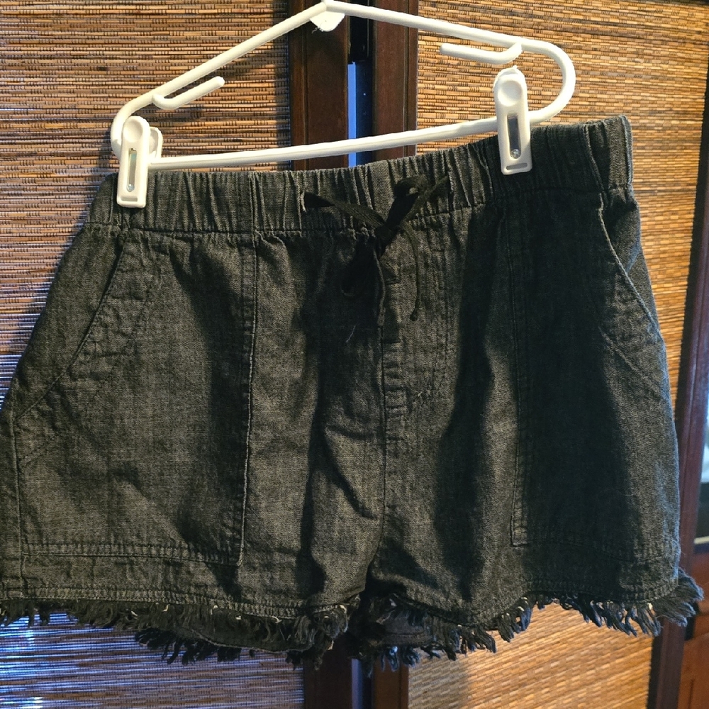 Black Shorts with Frayed Hem and Distressed Detailing